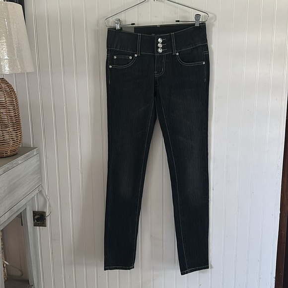 New! Costly Girl Embellished Blue Jeans sz 5 - Picture 3 of 12